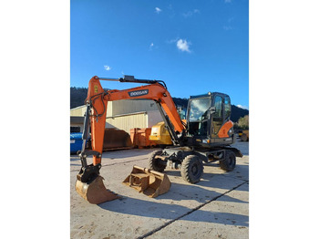 Wheel excavator DOOSAN DX57W
