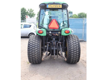 Farm tractor John Deere 4520: picture 4