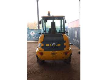 Wheel loader Volvo L25F-P: picture 4