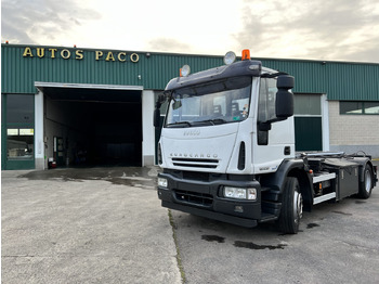Cab chassis truck IVECO 300 EN CHASIS: picture 3