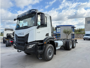 Cab chassis truck IVECO X-WAY