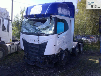 Tractor unit IVECO S-WAY