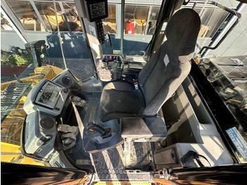 Wheel loader CAT 966 M: picture 2