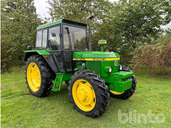 Farm tractor John Deere 2140: picture 2