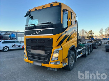 Hook lift truck VOLVO FH