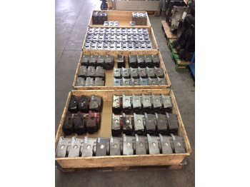 Engine and parts for Truck TESTATE MOTORI MAN D0824 / D0826 / D0834 / D0836: picture 4