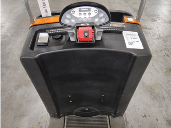 Tow tractor Still CX-T: picture 3 Tow tractor Still CX-T: picture 3