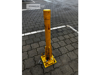 Construction equipment CATERPILLAR