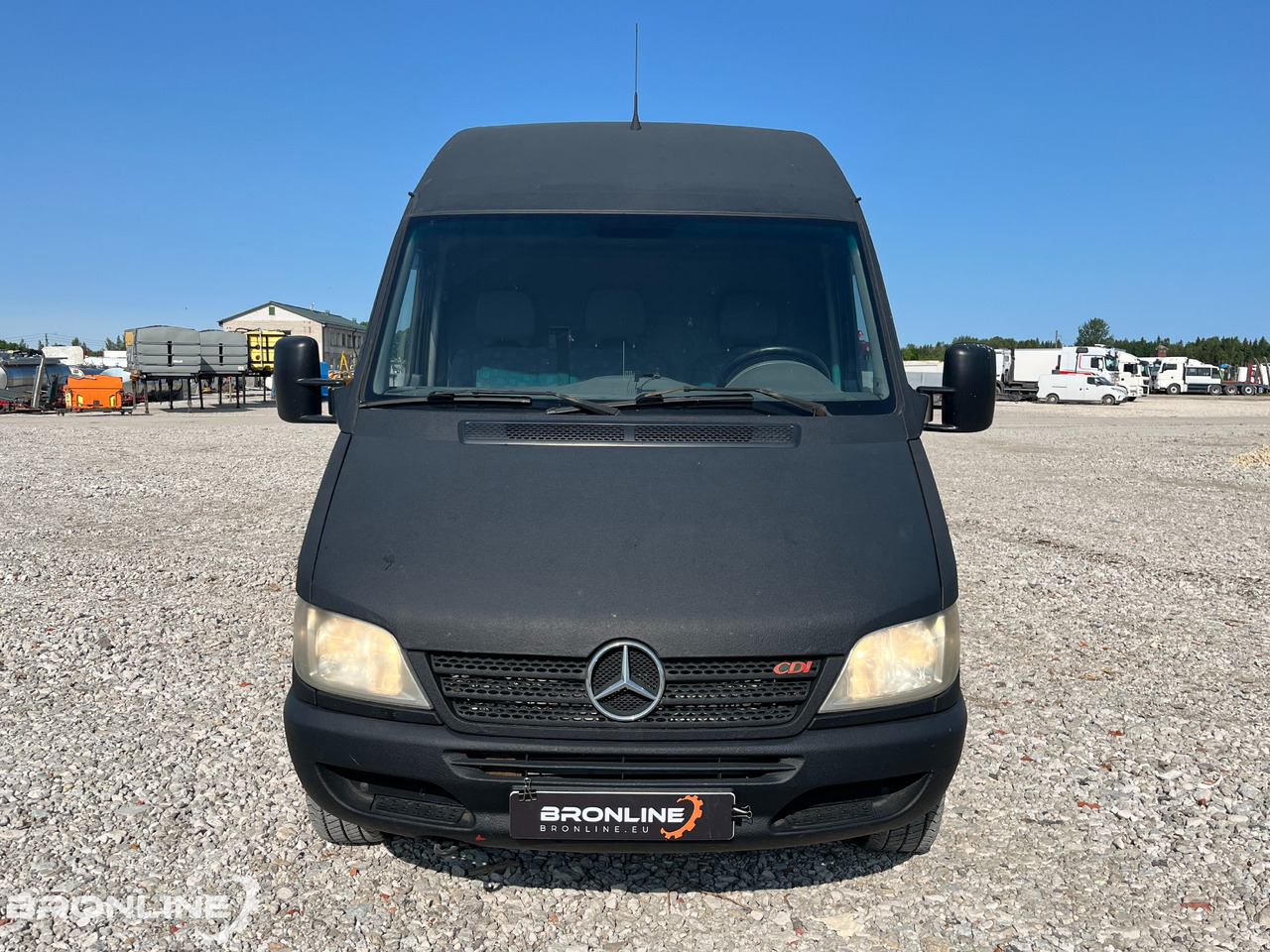 2004 Mercedes-Benz Sprinter 313 CDI 2.2d 95kW - Panel van: picture 3 2004 Mercedes-Benz Sprinter 313 CDI 2.2d 95kW - Panel van: picture 3