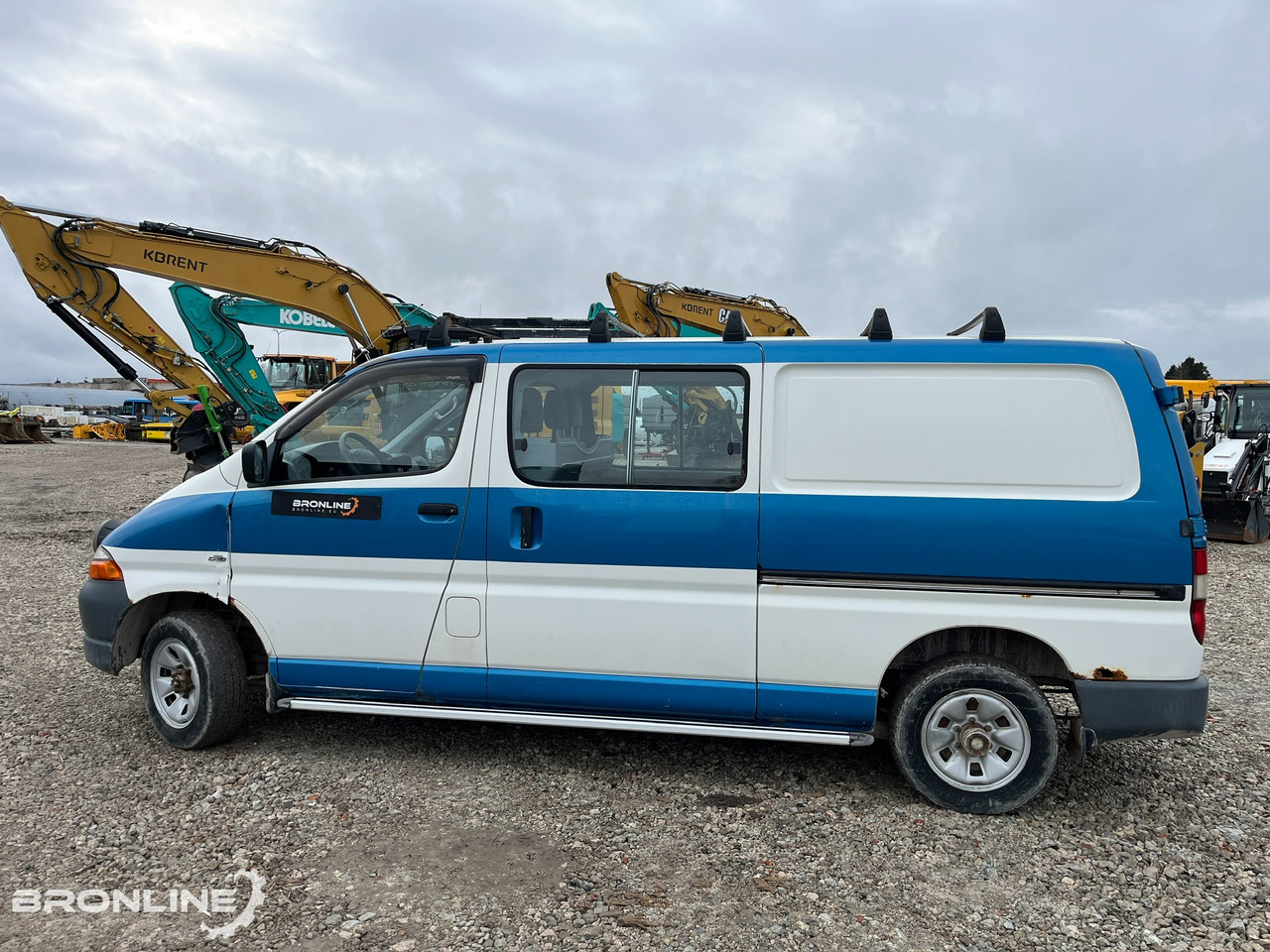 2005 Toyota HIACE 4WD D4D 2.5d 75kW - Car: picture 5 2005 Toyota HIACE 4WD D4D 2.5d 75kW - Car: picture 5