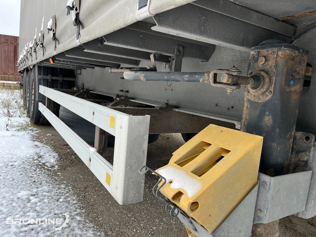 Curtainsider semi-trailer 2007 HUMBAUR HSA 351324 curtain side semi-trailer: picture 6 Curtainsider semi-trailer 2007 HUMBAUR HSA 351324 curtain side semi-trailer: picture 6