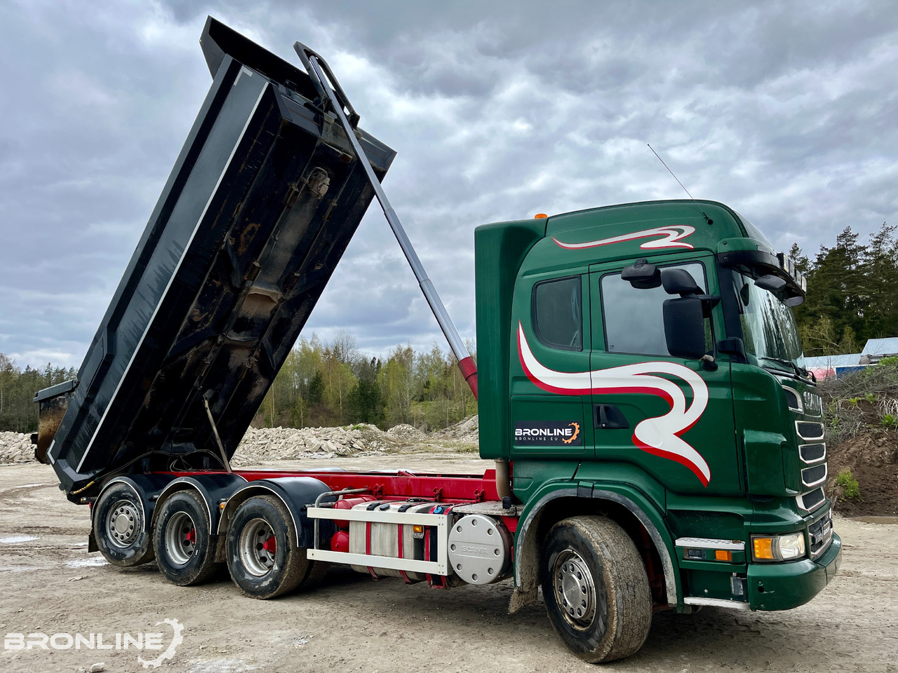 2013 V8 SCANIA R560 8X4 Tipper/Kallur/Retarder - Tipper: picture 4 2013 V8 SCANIA R560 8X4 Tipper/Kallur/Retarder - Tipper: picture 4
