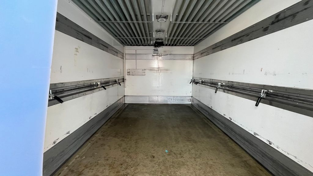 Mitsubishi Fuso Canter 9C18 Kühlkoffer Frigoblock - Refrigerated van: picture 3 Mitsubishi Fuso Canter 9C18 Kühlkoffer Frigoblock - Refrigerated van: picture 3