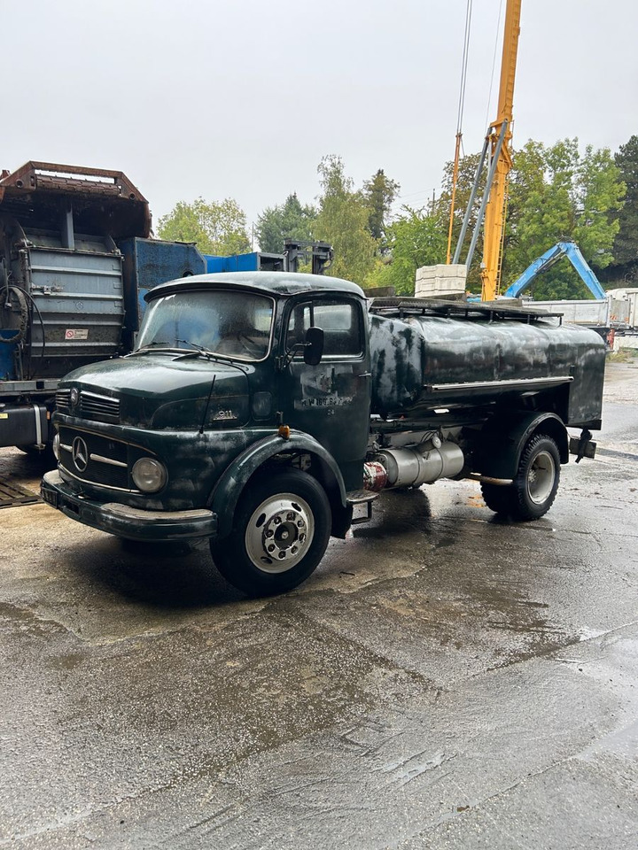 Mercedes-Benz L 911 4x2 Baujahr 1966 - Cab chassis truck: picture 2 Mercedes-Benz L 911 4x2 Baujahr 1966 - Cab chassis truck: picture 2