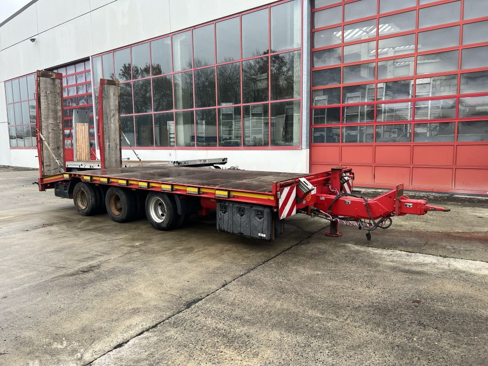3 Achs Tridemtieflader- Anhänger - Low loader trailer: picture 4 3 Achs Tridemtieflader- Anhänger - Low loader trailer: picture 4