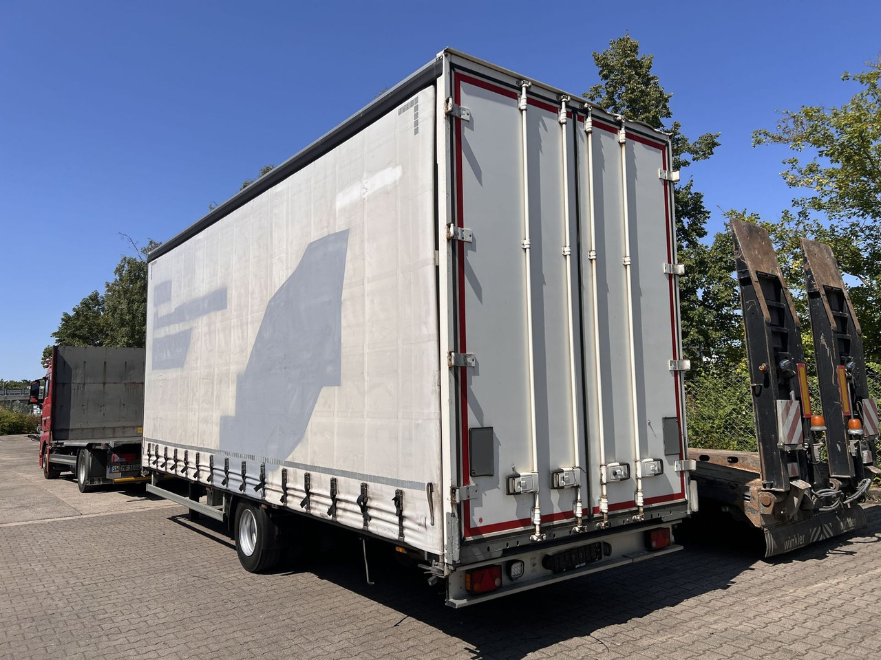 Ackermann 1 Achs Planenanhänger 10,5 t GG - Closed box trailer: picture 2 Ackermann 1 Achs Planenanhänger 10,5 t GG - Closed box trailer: picture 2