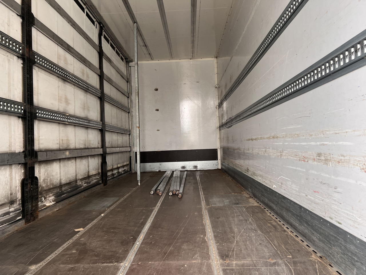 Ackermann Z-KA-F10.5/7,6 1 Achs Jumbo- Planenanhänger 10,5 t GG - Curtainsider trailer: picture 2 Ackermann Z-KA-F10.5/7,6 1 Achs Jumbo- Planenanhänger 10,5 t GG - Curtainsider trailer: picture 2