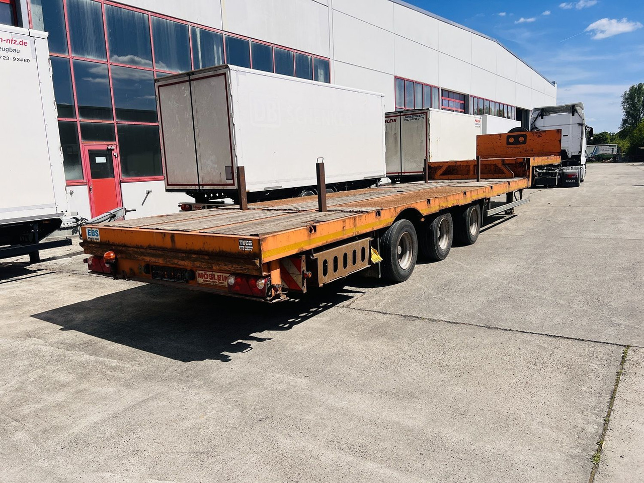 Möslein 3 Achs Satteltieflader Plato 45 t GGfür Fertigt - Low loader semi-trailer: picture 5 Möslein 3 Achs Satteltieflader Plato 45 t GGfür Fertigt - Low loader semi-trailer: picture 5