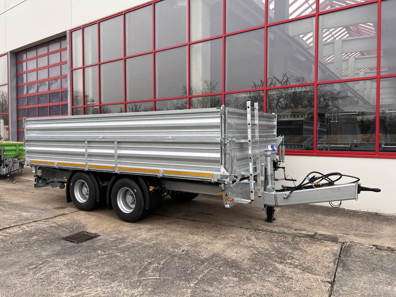 Möslein TTD 19 AB 19 t Tandem 3 Seiten Kipper TiefladerAufsatzbordwänden-- Neufahrzeug -- - Tipper trailer: picture 4 Möslein TTD 19 AB 19 t Tandem 3 Seiten Kipper TiefladerAufsatzbordwänden-- Neufahrzeug -- - Tipper trailer: picture 4