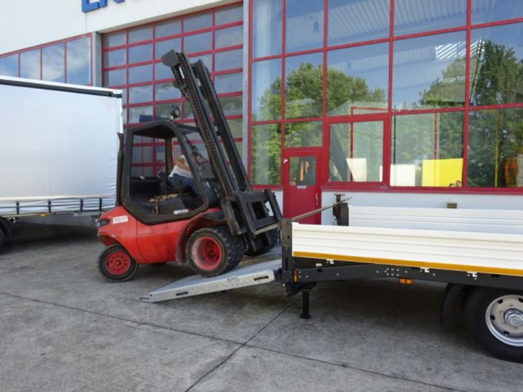 Möslein TTT 11-6,2 BR Weiß Tandemtieflader mit breiten RampenNeufahrzeug - Low loader trailer: picture 3 Möslein TTT 11-6,2 BR Weiß Tandemtieflader mit breiten RampenNeufahrzeug - Low loader trailer: picture 3