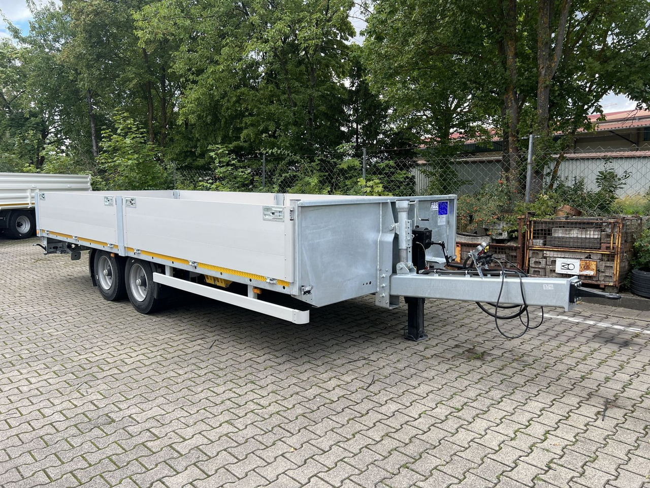 Möslein Tandem- Pritschenanhänger- Tieflader - Low loader trailer: picture 3 Möslein Tandem- Pritschenanhänger- Tieflader - Low loader trailer: picture 3