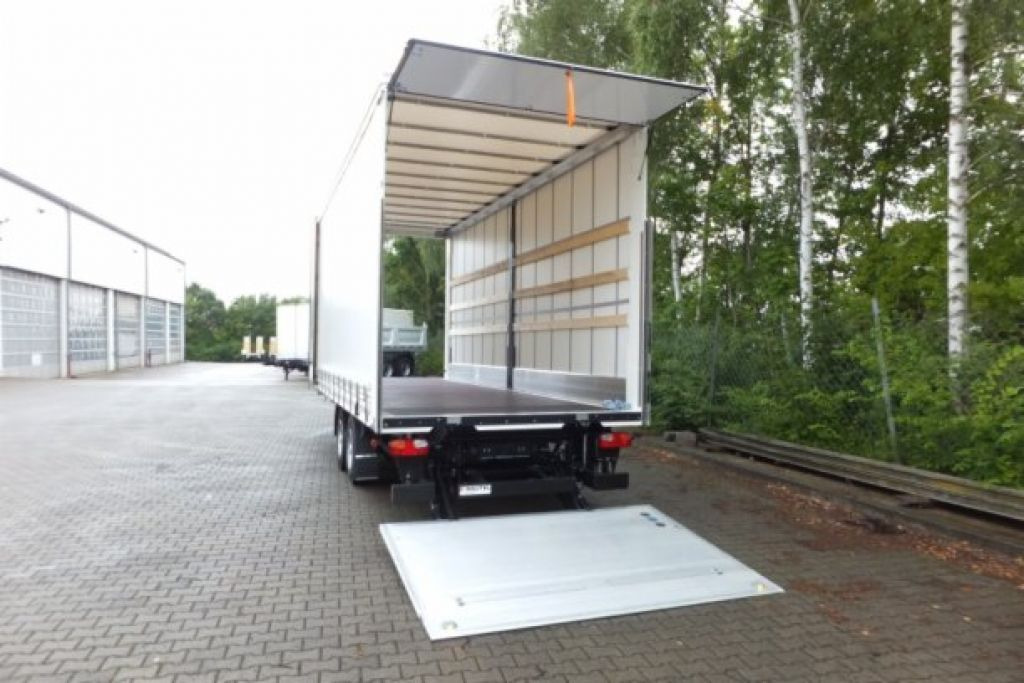 Möslein neuer Planenanhänger, Ladebordwand + Durchladba - Curtainsider trailer: picture 4 Möslein neuer Planenanhänger, Ladebordwand + Durchladba - Curtainsider trailer: picture 4