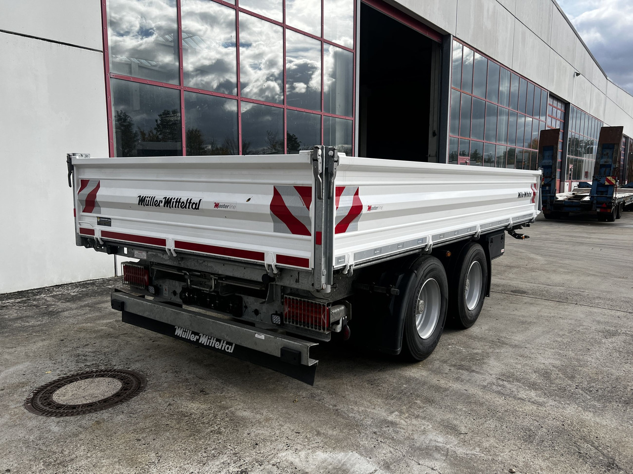 Müller Mitteltal TA-2 14,4 t Tandemkipper- Tieflader Breitbereifung NEUWERTIG - Tipper trailer: picture 5 Müller Mitteltal TA-2 14,4 t Tandemkipper- Tieflader Breitbereifung NEUWERTIG - Tipper trailer: picture 5