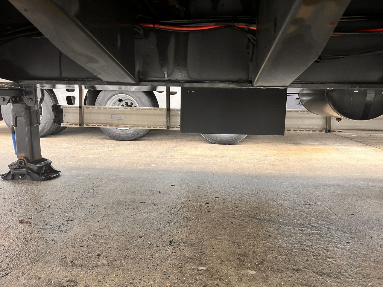 Low loader semi-trailer for transportation of heavy machinery t3  3 Achs Satteltieflader: picture 8