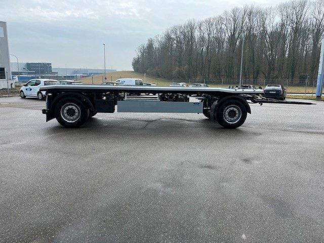 Außenroller 18 AR Außenroller 18 AR - Roll-off/ Skip trailer: picture 5 Außenroller 18 AR Außenroller 18 AR - Roll-off/ Skip trailer: picture 5