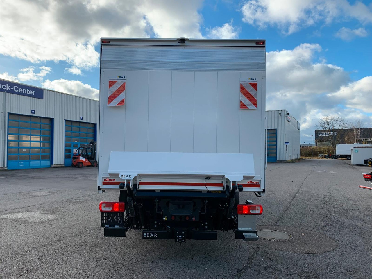 DAF FA XD 370 zikun Swing-Board-Aufbau - Beverage truck: picture 5 DAF FA XD 370 zikun Swing-Board-Aufbau - Beverage truck: picture 5