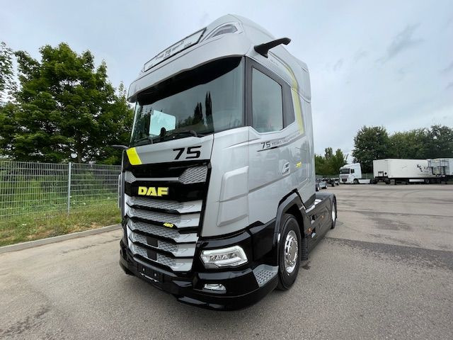 DAF XG+ 480 FT 75 Jahre DAF Edition "Limitiert" DAF XG+ 480 FT 75 Jahre DAF Edition - Tractor unit: picture 2 DAF XG+ 480 FT 75 Jahre DAF Edition "Limitiert" DAF XG+ 480 FT 75 Jahre DAF Edition - Tractor unit: picture 2