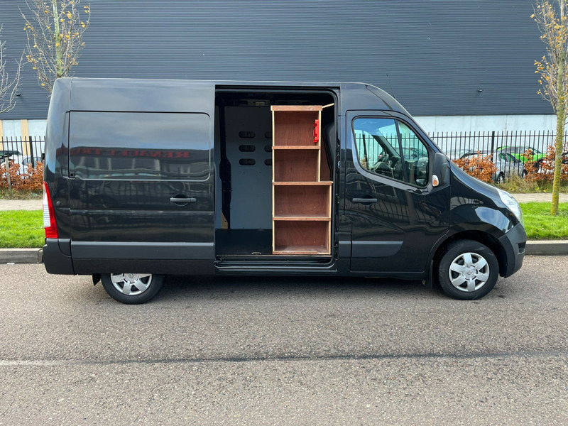 Renault Master 130.33 L2H2 2.3dci - Small van: picture 3 Renault Master 130.33 L2H2 2.3dci - Small van: picture 3