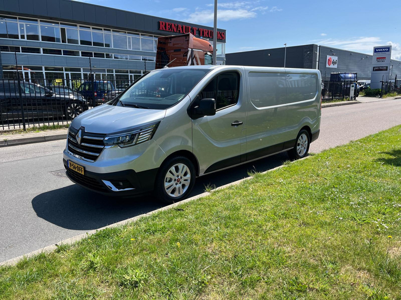 Renault Trafic E-Tech Red L2 H1, Airco, Nav, Camera - Small van, Electric van: picture 1 Renault Trafic E-Tech Red L2 H1, Airco, Nav, Camera - Small van, Electric van: picture 1