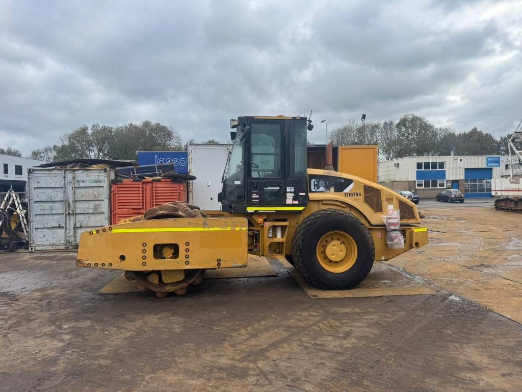 CAT CP 76 - Compactor: picture 1 CAT CP 76 - Compactor: picture 1