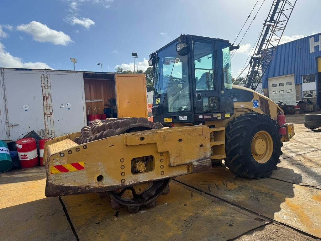 CAT CP 76 - Compactor: picture 1 CAT CP 76 - Compactor: picture 1