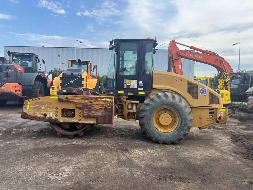 CAT CP 76 - Compactor: picture 1 CAT CP 76 - Compactor: picture 1