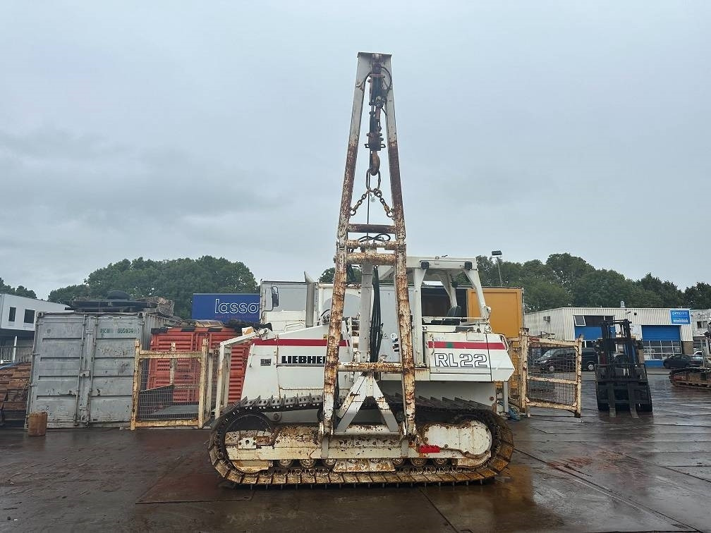 Liebherr RL 22 B - Pipe layer: picture 2 Liebherr RL 22 B - Pipe layer: picture 2