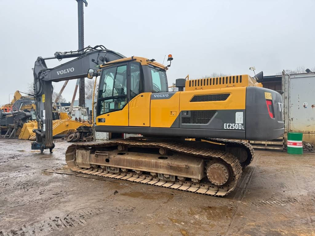 Volvo EC 250 D L - Crawler excavator: picture 3 Volvo EC 250 D L - Crawler excavator: picture 3