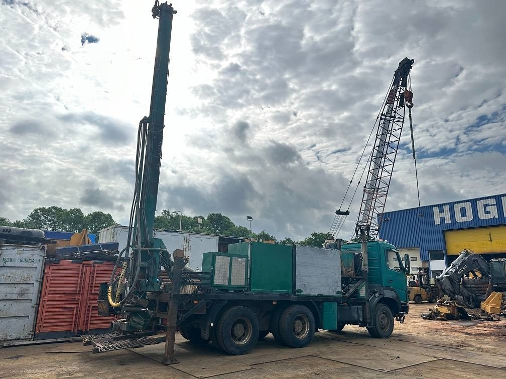 Volvo terberg fm1350 waterdrill 500m mudpump - Drilling rig: picture 4 Volvo terberg fm1350 waterdrill 500m mudpump - Drilling rig: picture 4