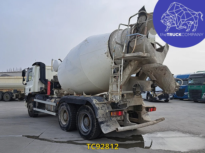 DAF CF 75 310 - Concrete mixer truck: picture 2 DAF CF 75 310 - Concrete mixer truck: picture 2