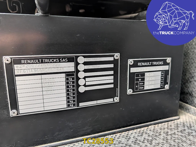 Tractor unit Renault T 440: picture 11