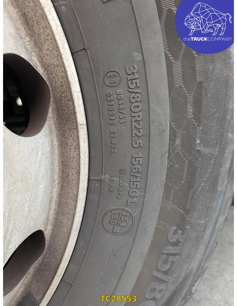 Tractor unit Renault T 440: picture 15