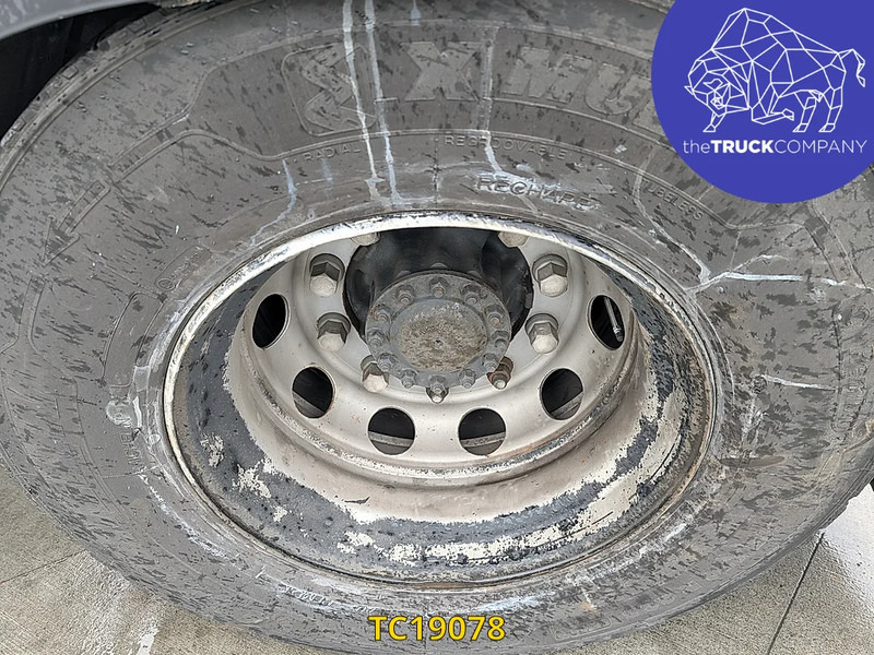 Tractor unit Renault T 480: picture 16