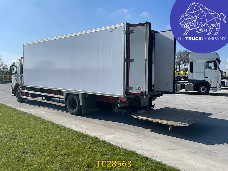 Volvo FM 330 - Refrigerator truck: picture 3 Volvo FM 330 - Refrigerator truck: picture 3