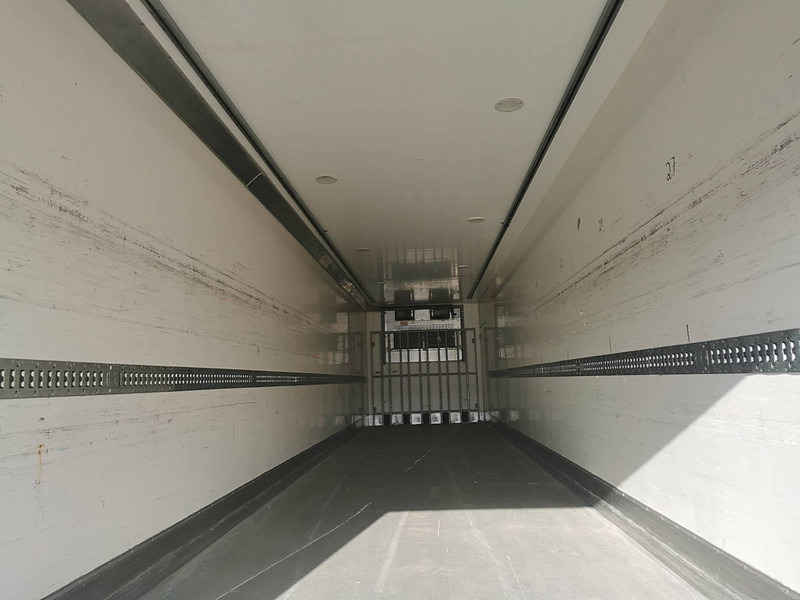 Refrigerator semi-trailer Chereau CSD3 STEERAXLE CARRIER BI-TEMP LIFT: picture 6