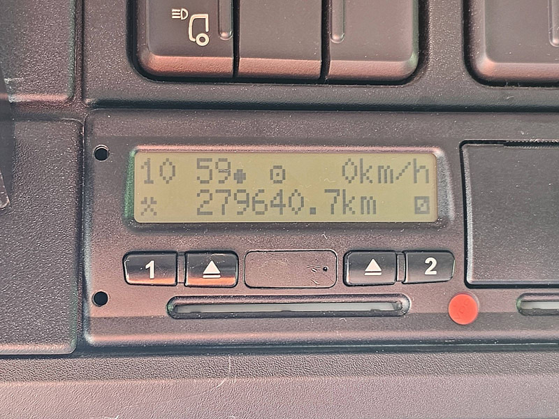 Refrigerator truck DAF CF 220 CARRIER LIFT DOORS: picture 9