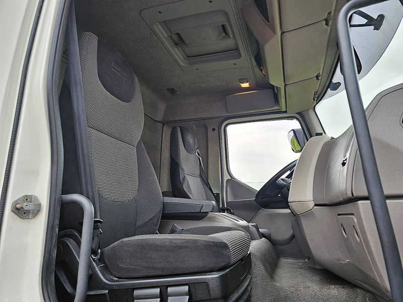 Refrigerator truck DAF LF 310 19T CARRIER LIFT: picture 7