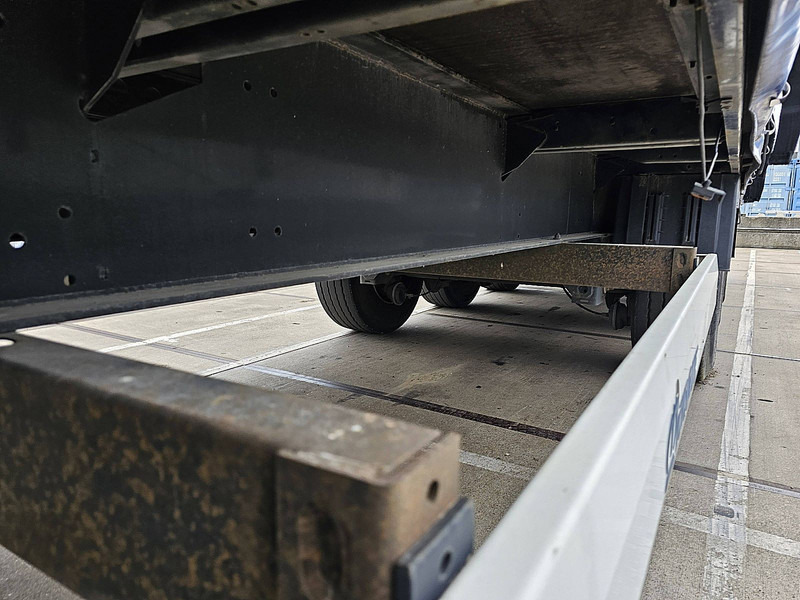 Curtainsider semi-trailer Krone SD27C: picture 12 Curtainsider semi-trailer Krone SD27C: picture 12