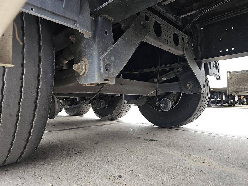 Curtainsider semi-trailer Krone SD27C: picture 8 Curtainsider semi-trailer Krone SD27C: picture 8