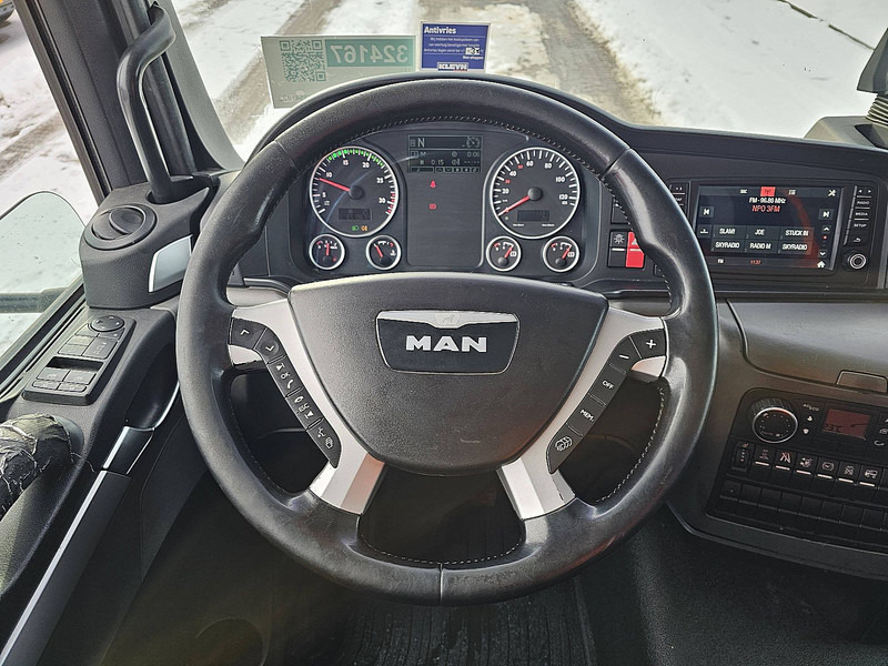 Box truck MAN 12.250 TGM AIRCO TAILLIFT: picture 14 Box truck MAN 12.250 TGM AIRCO TAILLIFT: picture 14